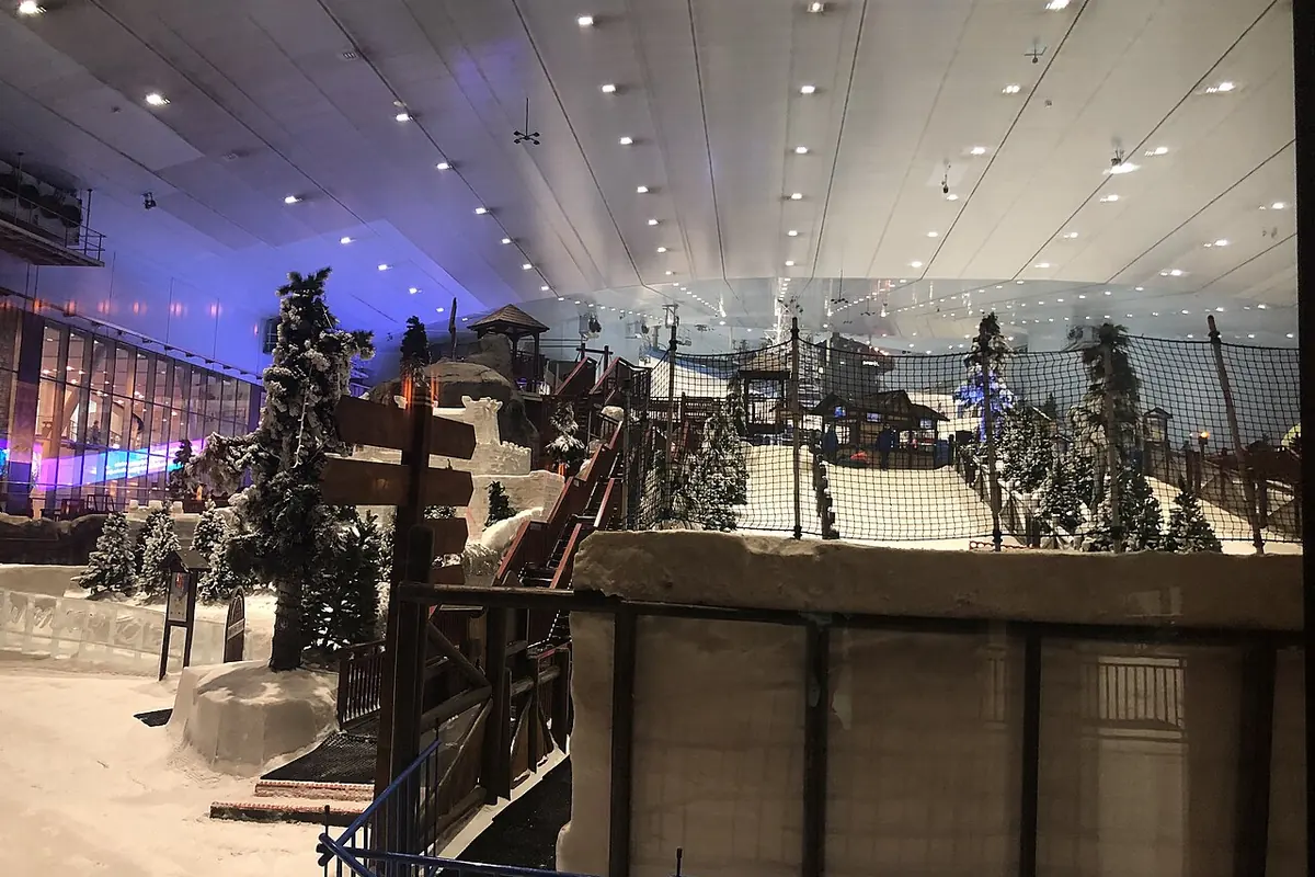 Indoor Activities in Dubai: 30 Places With Real Prices and 4 Ready-Made Days 17 Snow park inside Ski Dubai at Mall of the Emirates